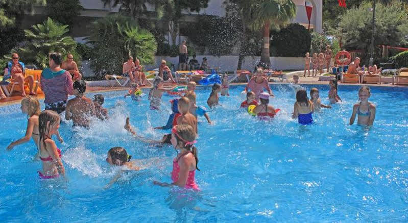 Bluesea Ses Cases D'or Aparthotel
